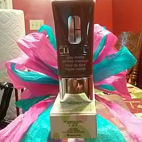 Clnique makeup - Picture 2 of 2